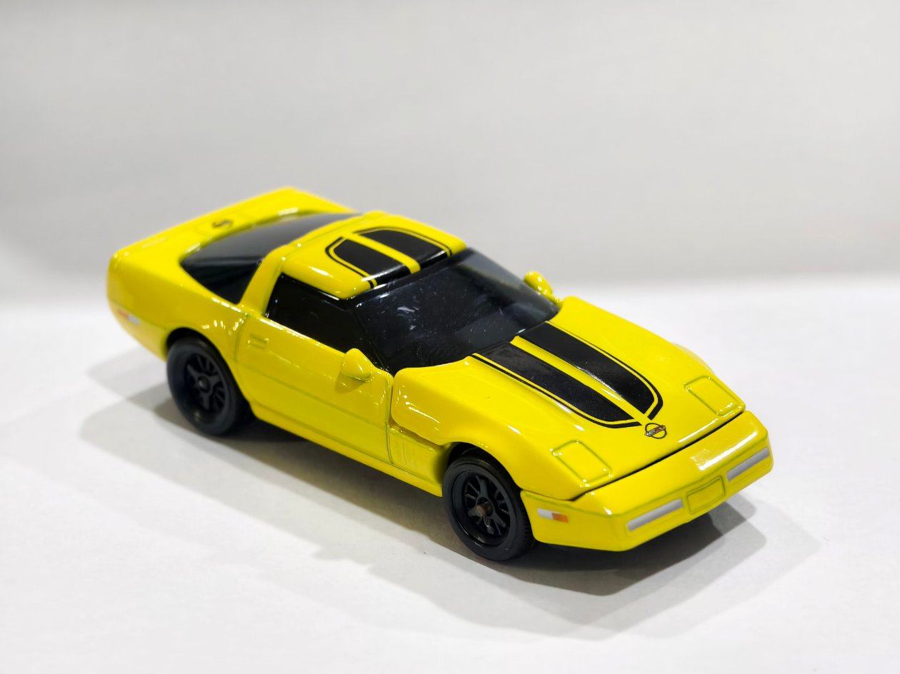 Chevrolet Corvette C4 Yellow Loose