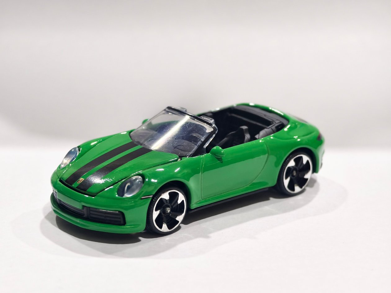 Porsche 911 Carrera S Convertible Green Loose