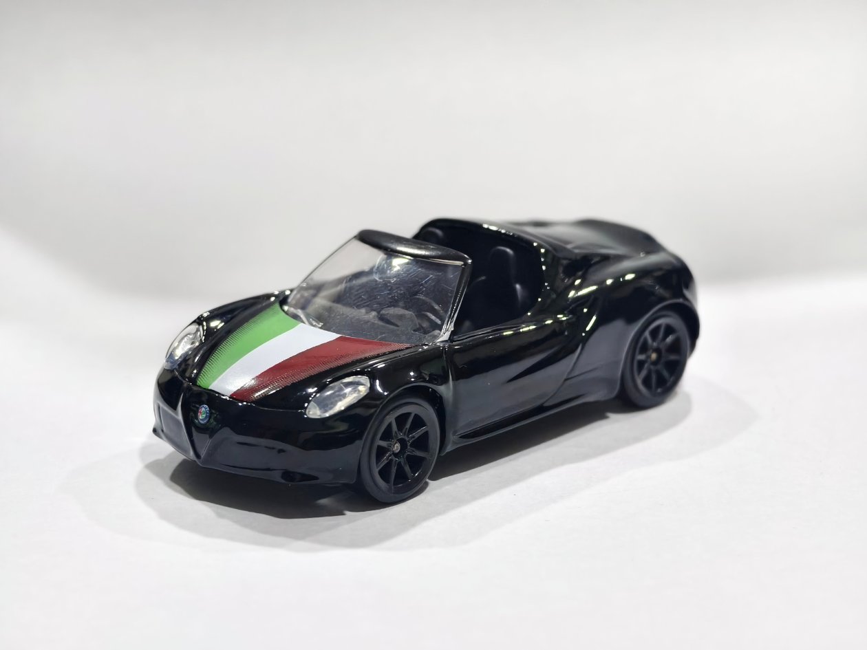 Alfa Romeo 4C Spider Black Loose