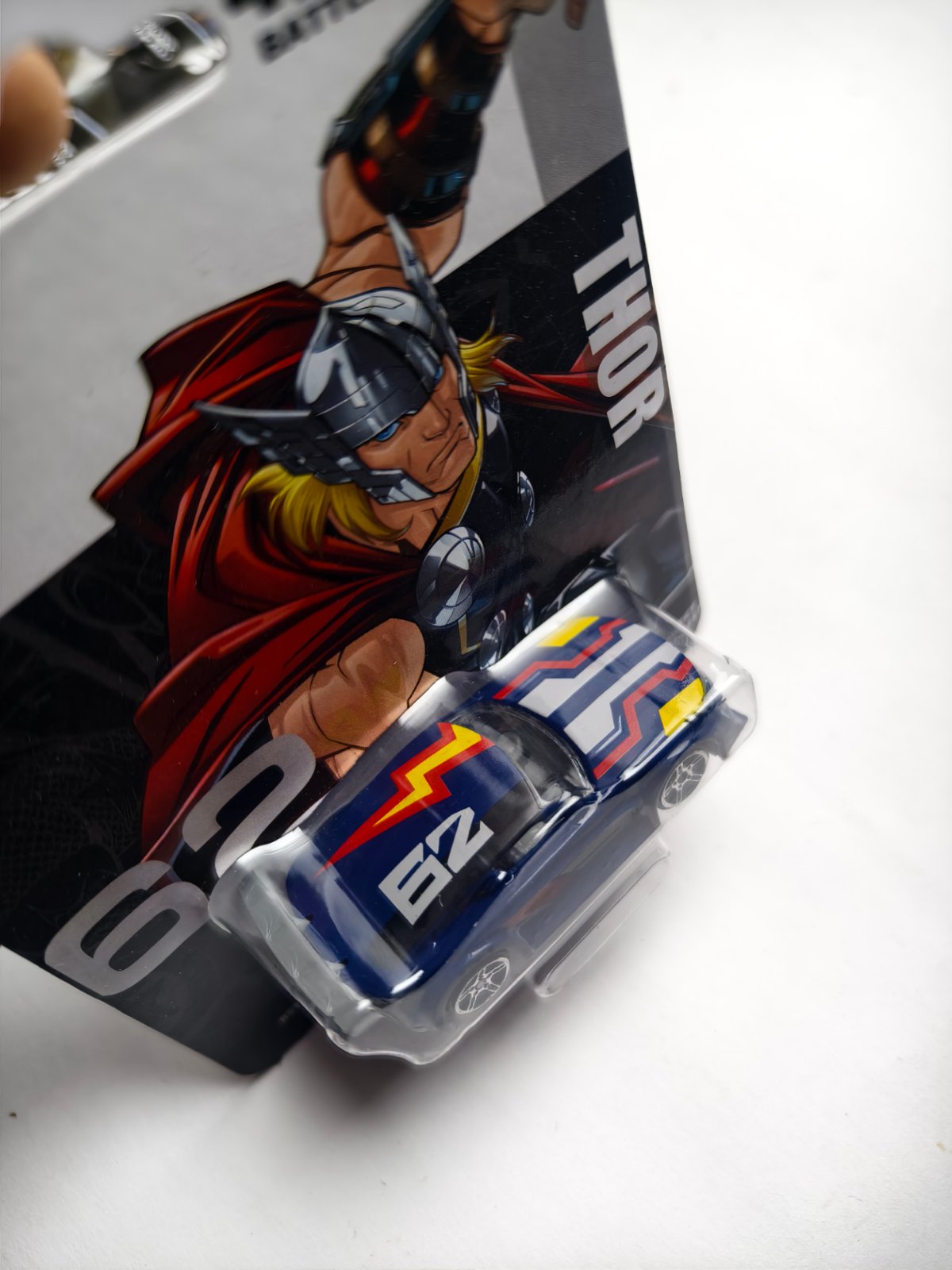 Thor Battle SUV 04/10 Marvel Go