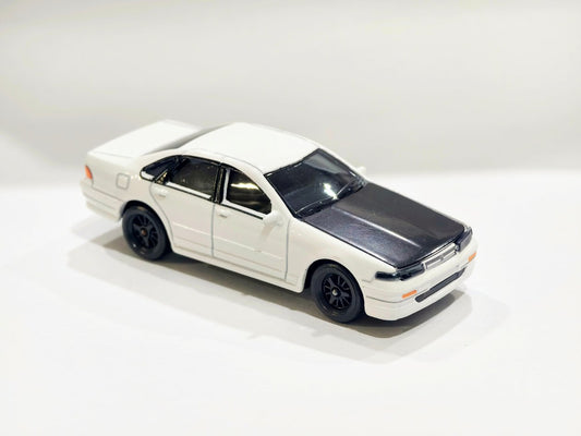Nissan Cefiro A31 White Loose