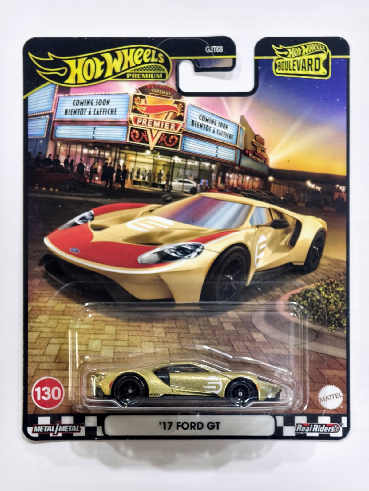 17 Ford GT Golden Hot Wheels Boulevard