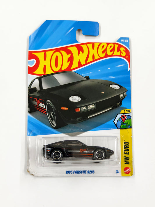 1983 Porsche 928S Black